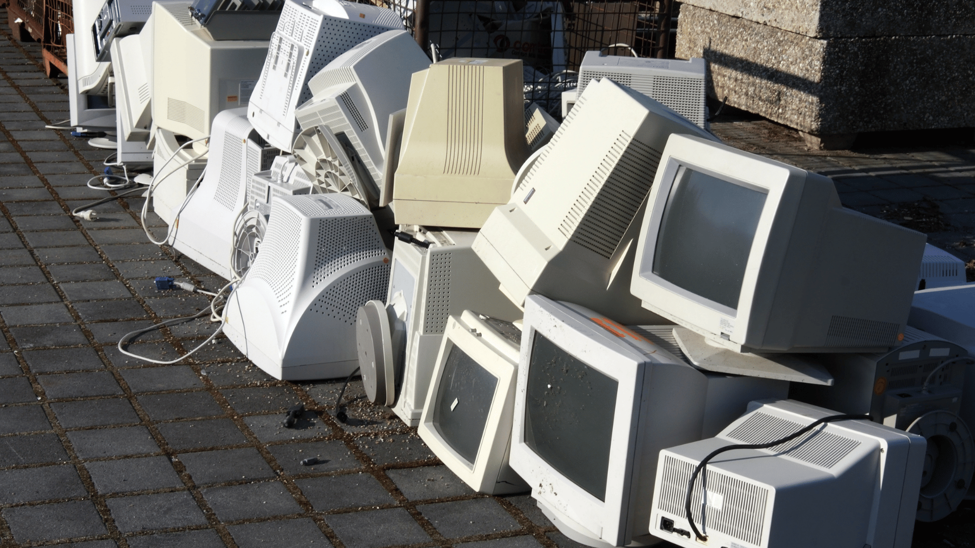 Hidden-Costs-Outdated-Computers-Veterinary